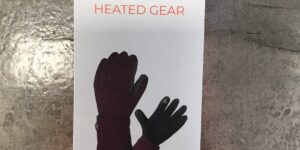 Fieldsheer / Mobile Warming Women’s Thermal Heated Glove Size Medium Color Maroon